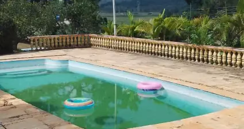 Linda chácara a venda no recreio internacional em suzano/sp.
