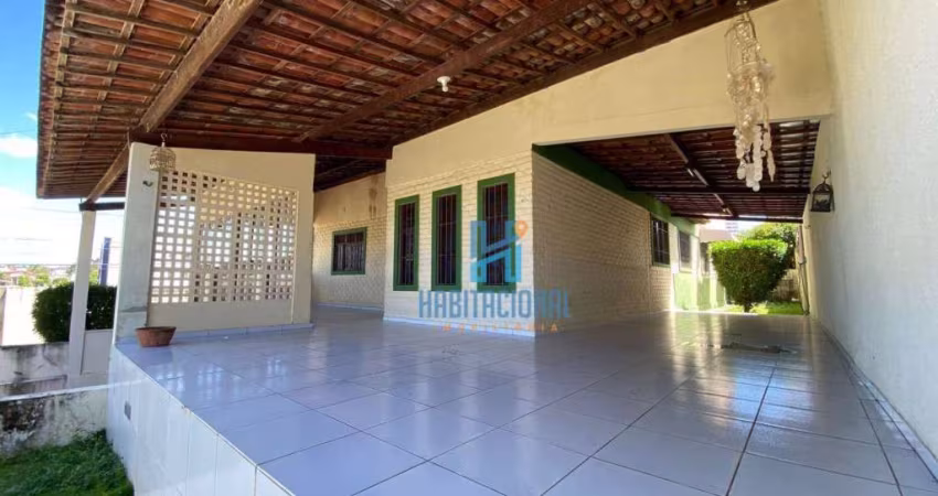 Casa com 6 dormitórios à venda, 300 m² por R$ 900.000,00 - Capim Macio - Natal/RN