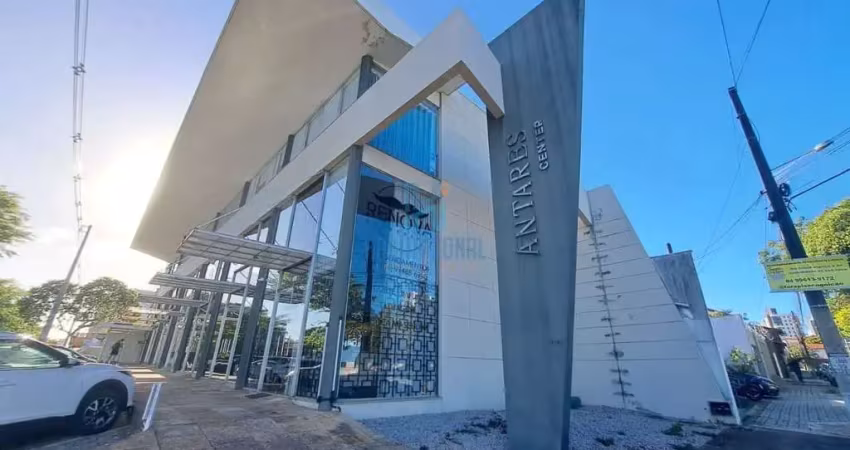 Sala comercial para alugar na das Brancas Dunas, 485, Candelária, Natal