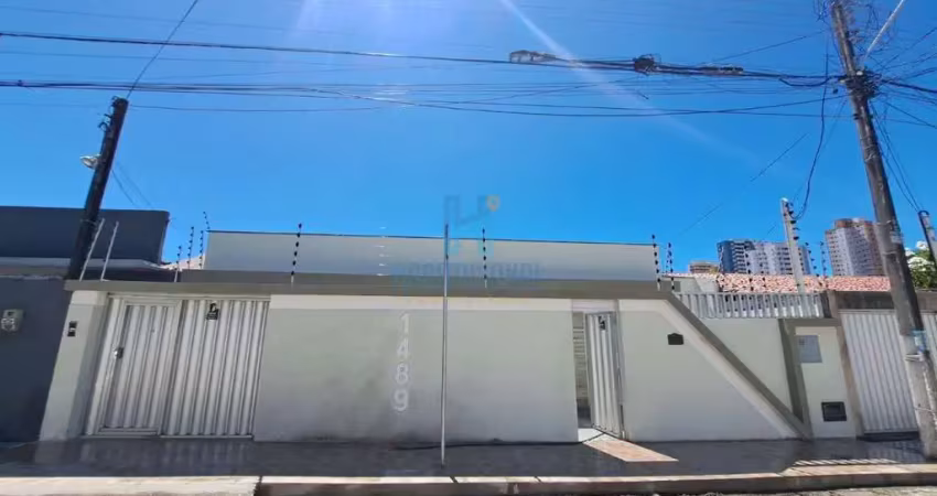 Casa com 3 quartos para alugar na Rua São José de Mipibu, 1489, Lagoa Nova, Natal