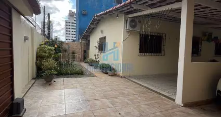 Casa com 4 quartos à venda na da Lagosta, 100, Ponta Negra, Natal