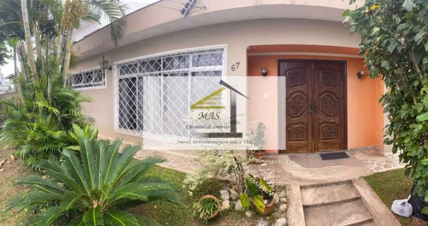 Excelente casa à venda com 06 quartos em localização privilegiada no bairro Capoeiras