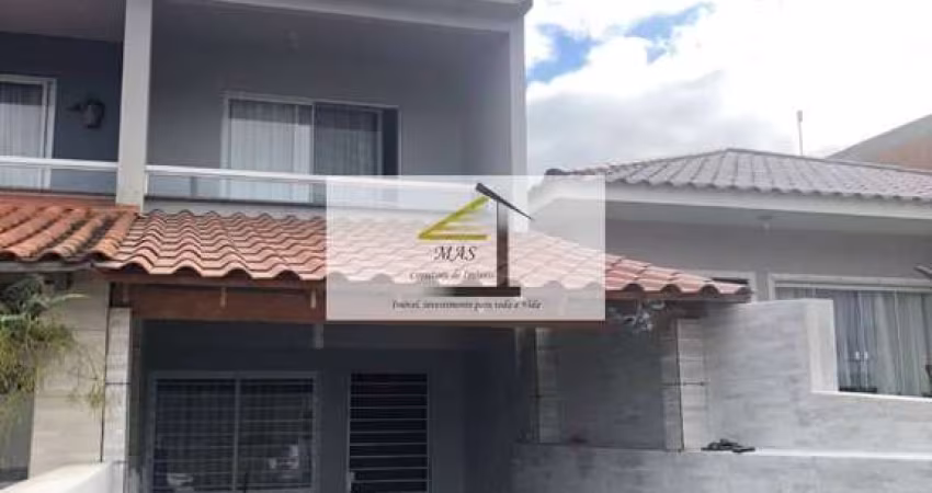Sobrado à venda com 2 quartos e quintal em Potecas