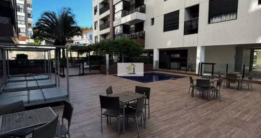 Lindo apartamento em alto padrão de 02 quartos com suíte e garagem.