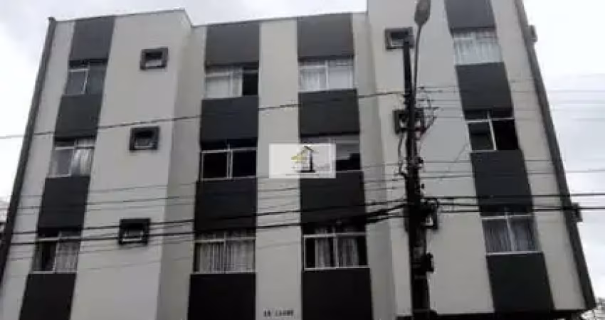 Excelente apartamento reformado de 02 quartos com garagem no kobrasol