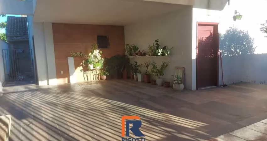 Casa 3 quartos + casa de hóspedes em condomínio no urbanova