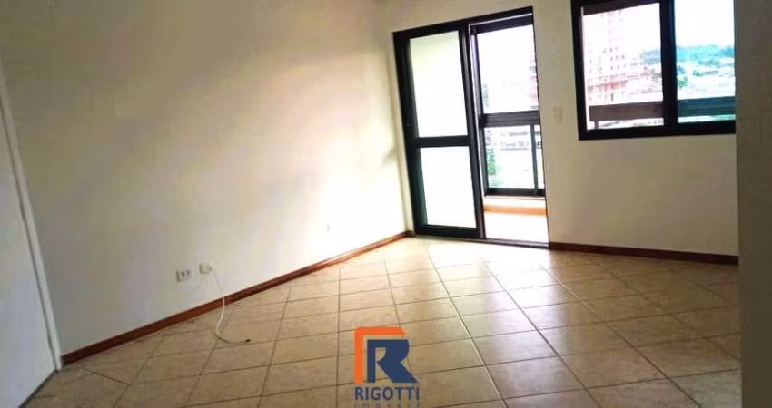 Apartamento 3 quartos, sacada, 2 vagas no Jardim Esplanada