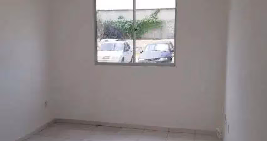 Apartamento com 2 quartos para alugar na Rua Lateral de Dentro, Setor Industrial Urbano, Camaçari