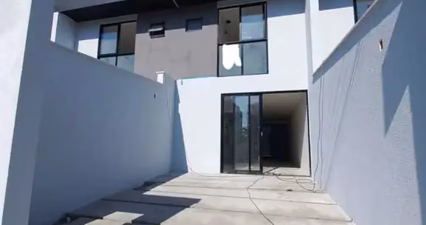 Casa com 2 quartos à venda na Rua Inambu, Costa e Silva, Joinville