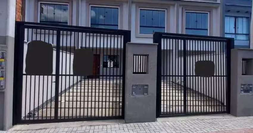 Sobrado à venda no bairro Costa e Silva - Joinville/SC