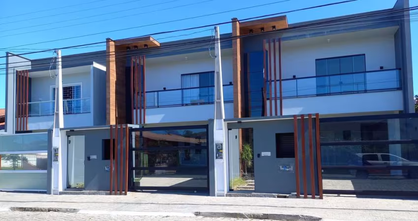 Sobrado à venda no bairro Floresta - Joinville/SC