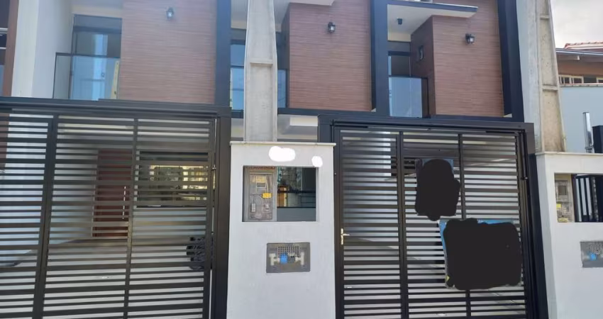 Sobrado à venda no bairro Floresta - Joinville/SC