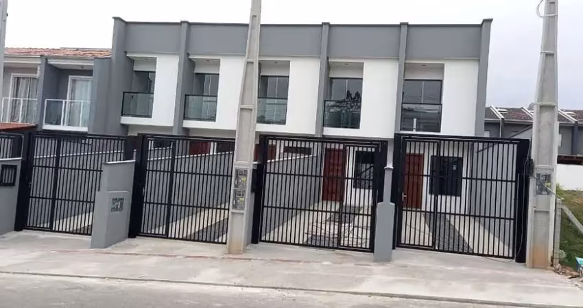 Sobrado à venda no bairro Floresta - Joinville/SC