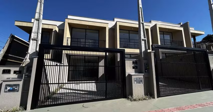 Sobrado à venda no bairro bom retiro - joinville/sc