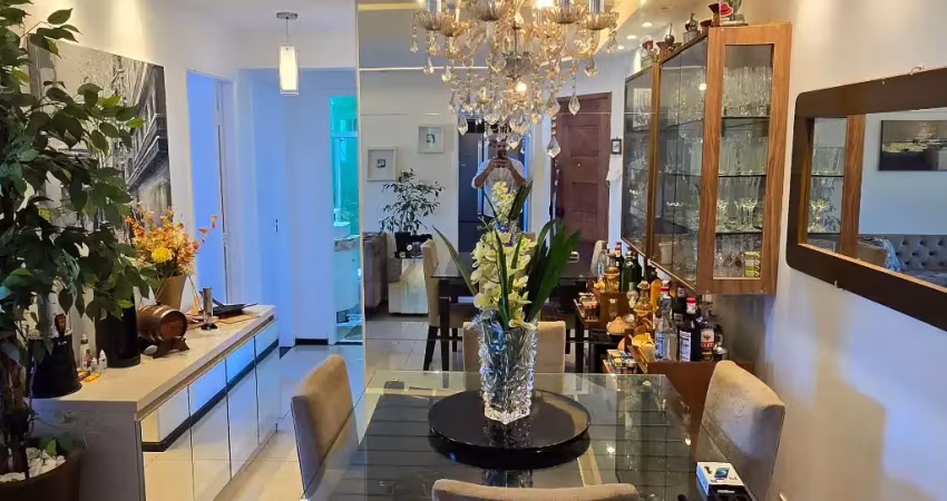 Apartamento de 2 quartos, 1 suíte, varanda, no Condomínio Città de Lauro de Freitas!