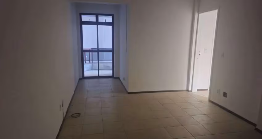 Apartamento para locação, 2 Quartos sendo 1 suite 1 vaga de garagem Centro, Cabo Frio, RJ