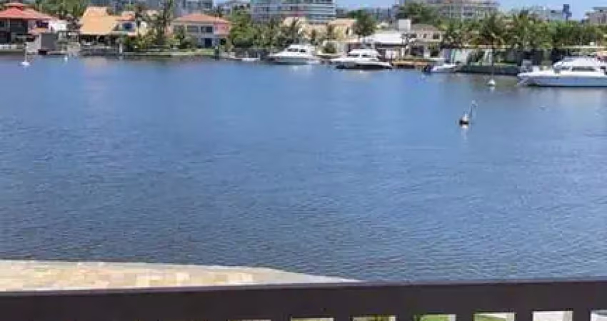 Casa à venda na moringa 5 quartos 3 suítes com vista linda para o canal  , são bento, cabo frio, rj