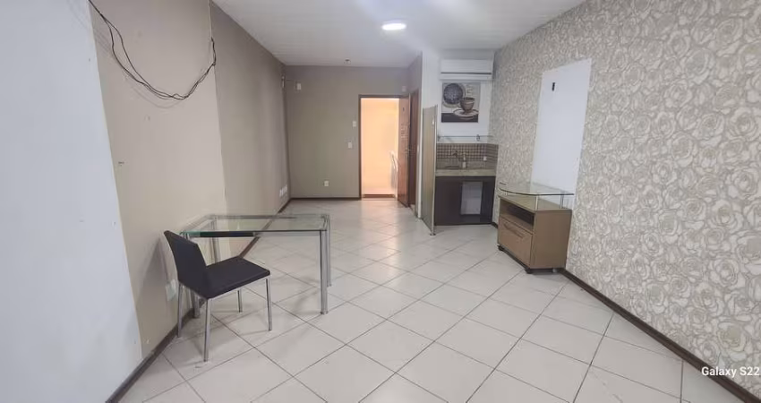 Sala em prédio para Locação no Lagoa Shopping contendo Sala Ampla com Lavabo Centro, Cabo Frio, RJ