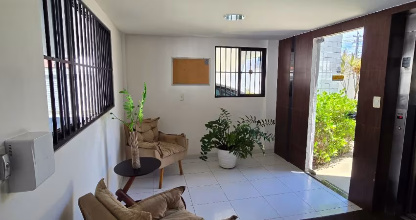 Apartamento em Intermares com elevador