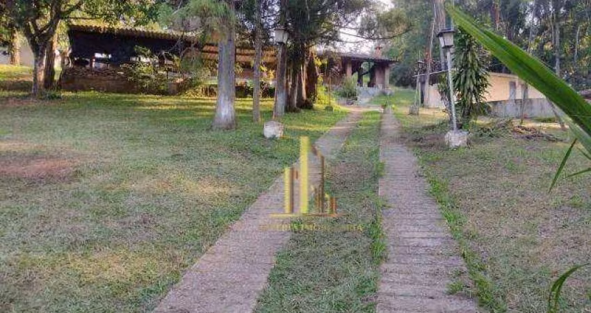 Chácara com 3 dormitórios à venda, 5000 m² por R$ 742.000,00 - Chácara Ivoturucaia - Campo Limpo Paulista/SP