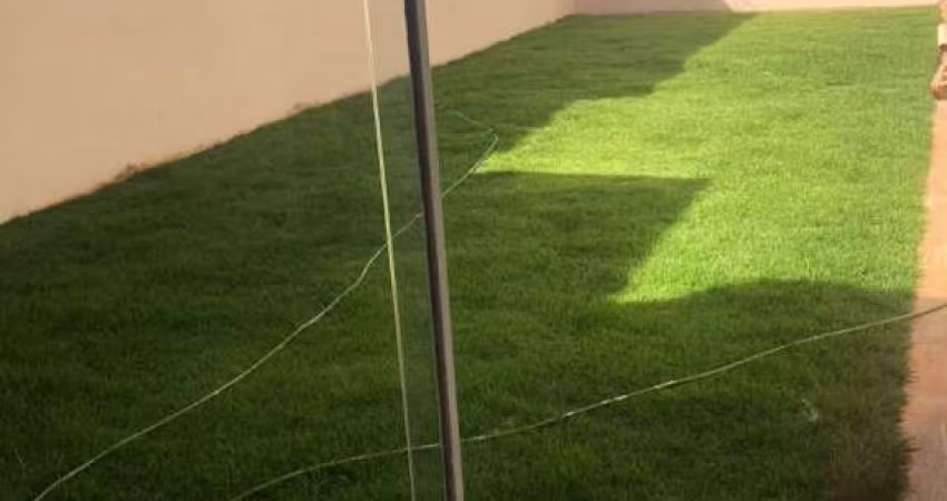 Casa com 2 quartos à venda no Jardim Veneza, Uberlândia 