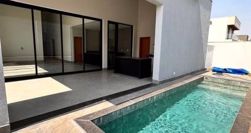 Casa em condomínio fechado com 4 quartos à venda no Granja Marileusa, Uberlândia 