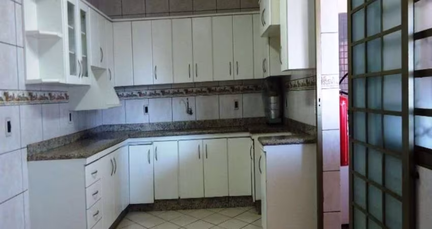 Casa com 2 quartos à venda no Martins, Uberlândia 