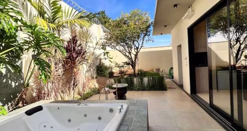 Casa com 3 quartos à venda em Varanda Sul, Uberlândia 