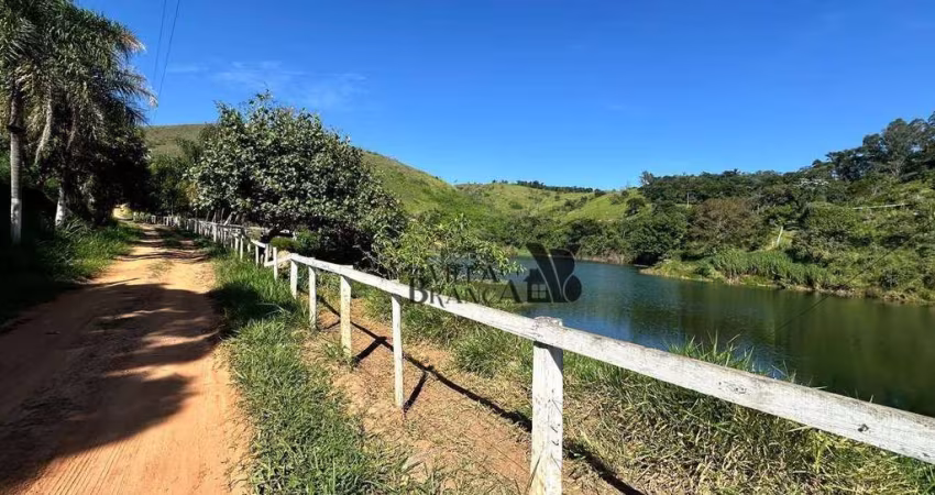 Chácara com 3 dormitórios à venda, 20000 m² por R$ 650.000,00 - Zona Rural - Jacareí/SP