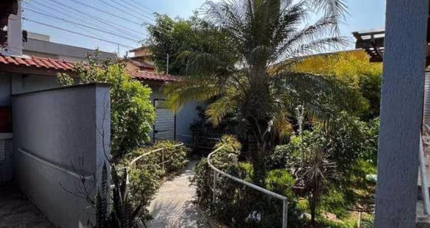 Sobrado à venda, 250 m² por R$ 810.000,00 - Villa Branca - Jacareí/SP