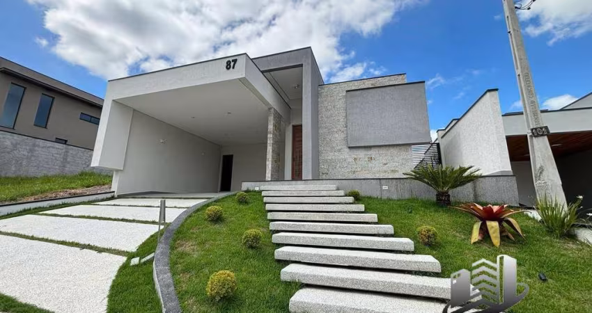 Casa lindíssima e com super OPORTUNIDADE em condomínio