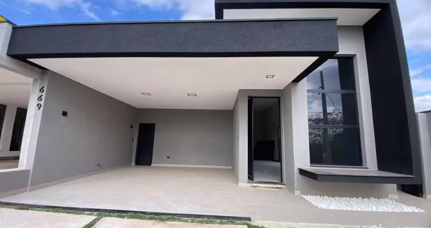 Casa com acabamentos moderno - condomínio reserva do vale