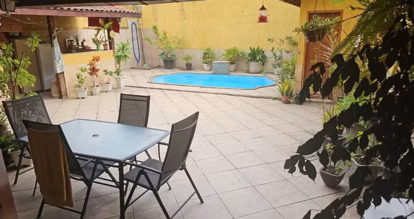 D13-Patronato,SG-Casa ampla 3qts c/1ste,gar,quintal c/qto,piscina,churrasqueira,Ac.Financ.Bancário