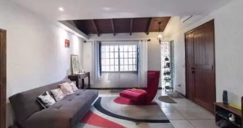 Casa com 3 quartos para alugar na Rua Coronel Villagran Cabrita, 265, Partenon, Porto Alegre