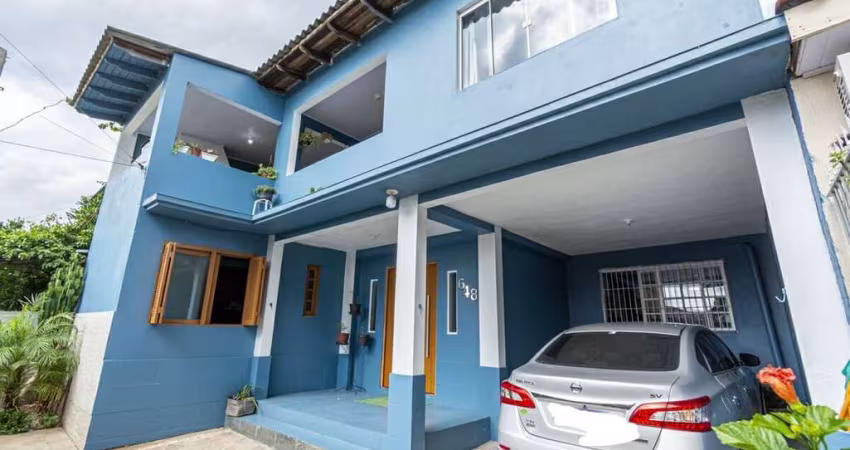 Sobrado Gigante ! Ótimo Acabamento ! Boa Localização !