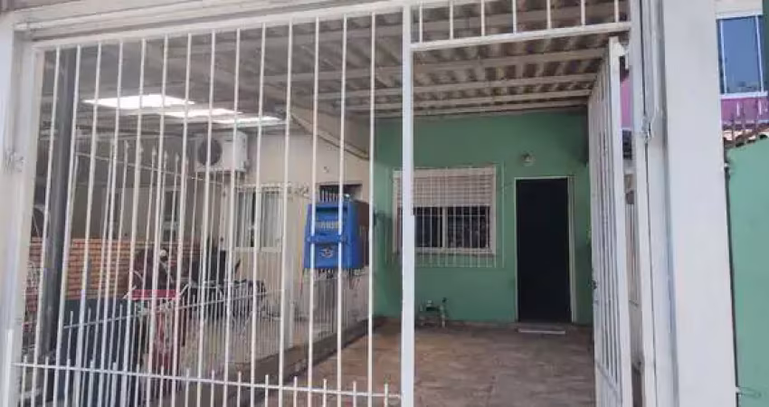 Casa geminada triplex em parque da matriz, cachoeirinha/rs