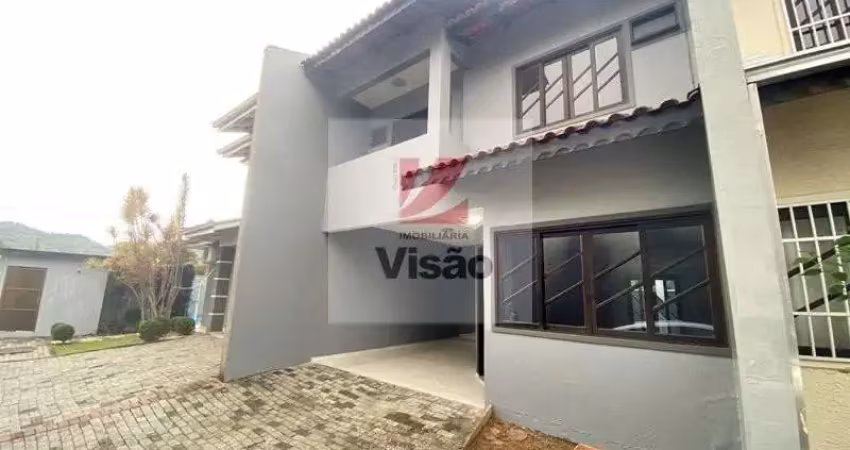 Sobrado geminado no saguaçú com 3 quartos para venda, 125 m²