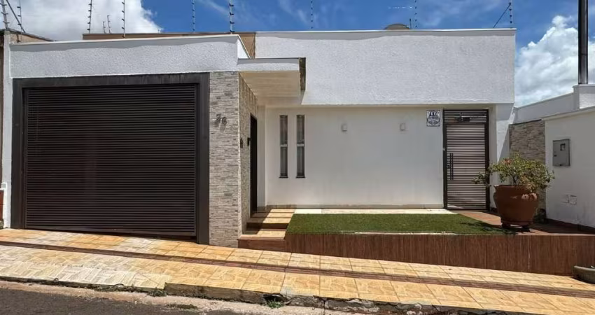 Casa Térrea no Coophafe com Suíte e Gourmet.