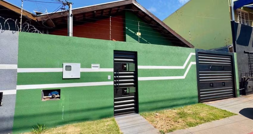 Excelente casa de 3 quartos com suíte.