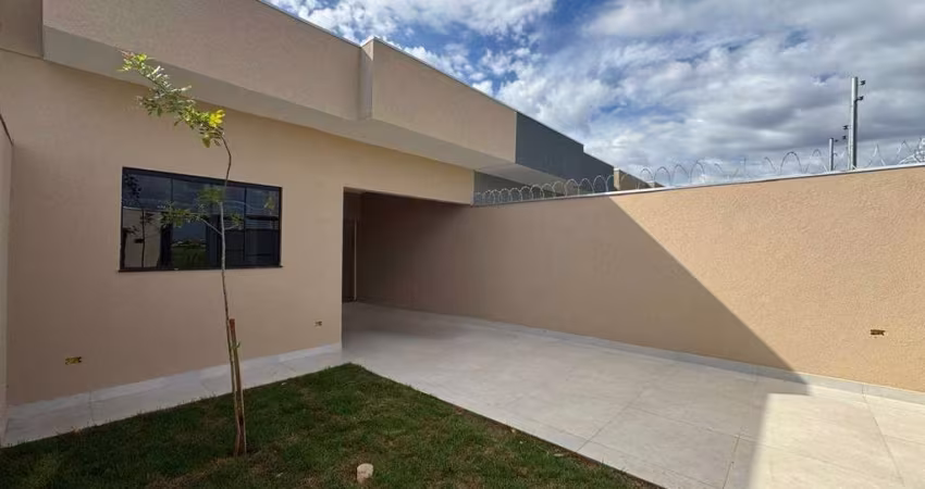 Casa com 01 suíte e 02 quartos mais gourmet.