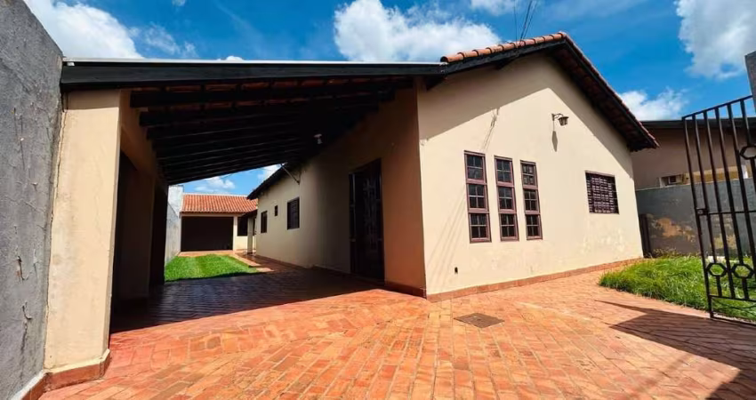 Casa ampla bairro Serradinho