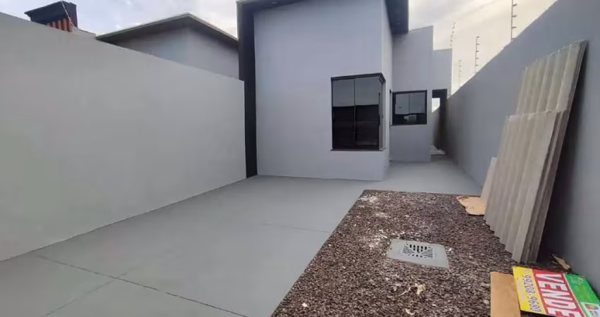 Linda casa à venda no residencial figueiras do parque.