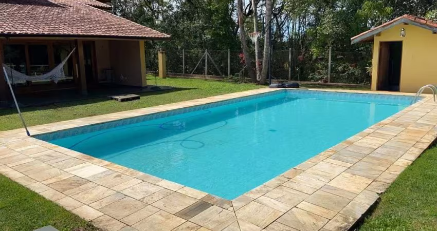 Casa com 4 dormitórios à venda, 360 m² por R$ 1.390.000,00 - Cinco Lagoas de Santa Maria - Mairiporã/SP