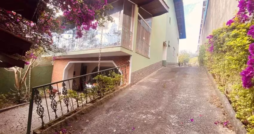 Casa com 3 dormitórios à venda, 337 m² por R$ 1.490.000,00 - Vila Nova - Mairiporã/SP