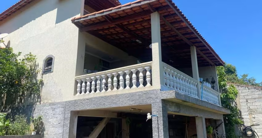 Casa com 4 dormitórios à venda, 210 m² por R$ 750.000,00 - Interlagos Village - Mairiporã/SP