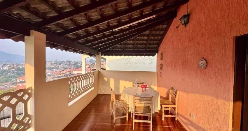 Casa com 4 dormitórios à venda, 239 m² por R$ 1.100.000,00 - Lavapés - Mairiporã/SP