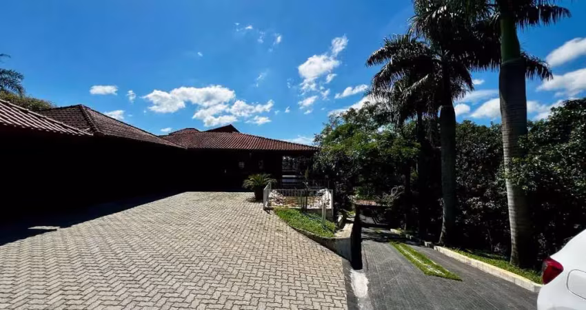 Chácara com 7 dormitórios à venda, 3 m² por R$ 2.200.000 - Rio Acima - Mairiporã/SP