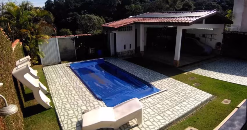 Casa com 4 dormitórios à venda, 101 m² por R$ 1.000.000 - Estancia da Serra - Mairiporã/SP