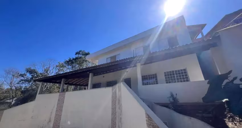 Casa com 3 dormitórios para alugar, 189 m² por r$ 3.500,00/mês - olho d'água - mairiporã/sp