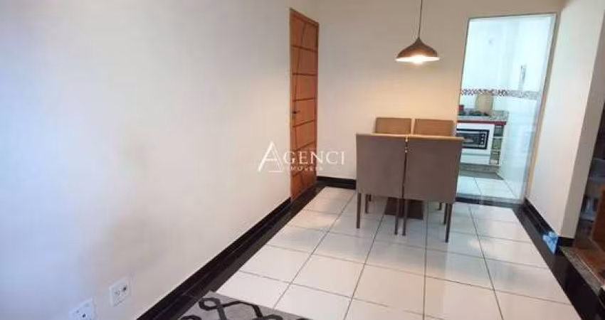 Apartamento de 2 Quartos, Bairro Cabral